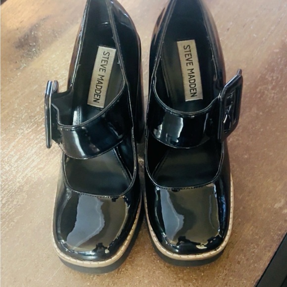 Steve Madden Black Platform Mary Jane Shoes - Picture 2 of 7